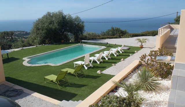 Superb new villa with a sea view swimming pool + luxury spa up to 21 people