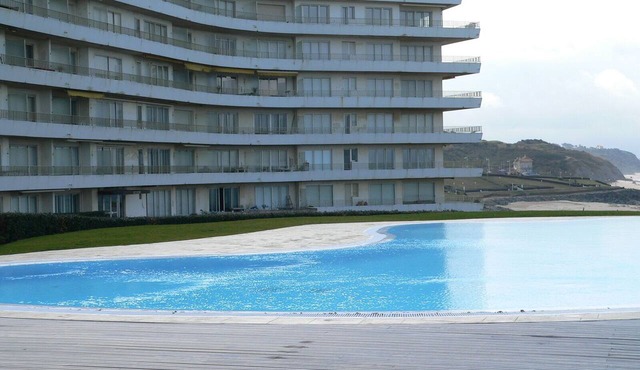 Superb oceanfront apartment with pool and tennis court