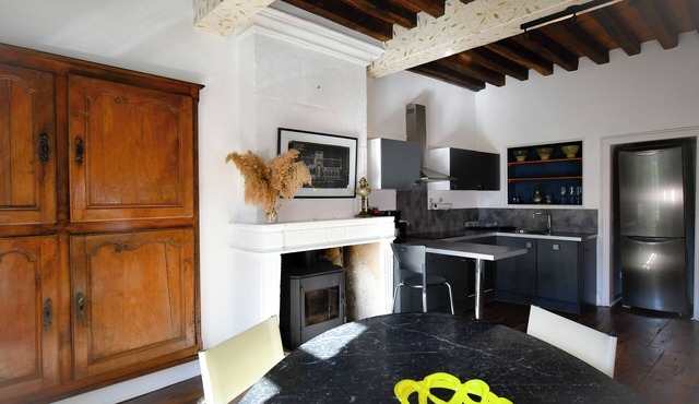 Superb one-bedroom apartment with terrace, fenced garden and shared pool