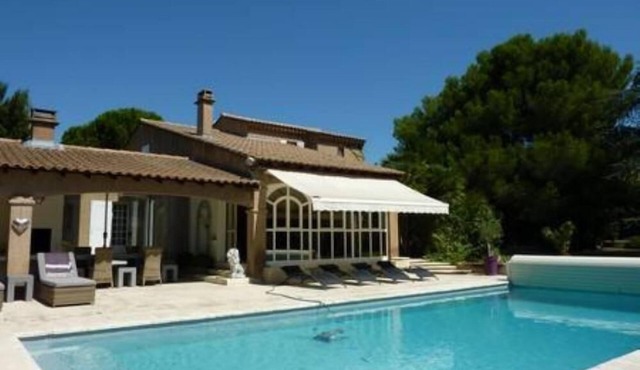 Superb property in Avignon