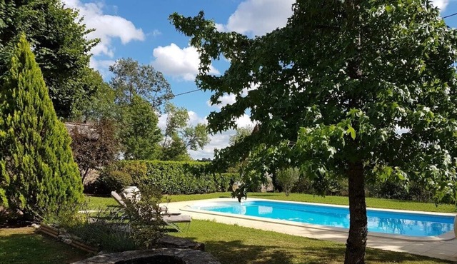Superb residence with swimming pool in the heart of the Lotoise countryside