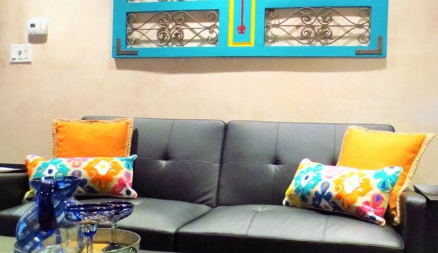 Superb Santa Fe HQ - Prime Location - Decked Digs
