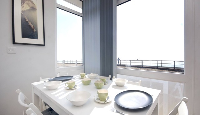 Superb Sea View, all amenities in walking distance, new renovation