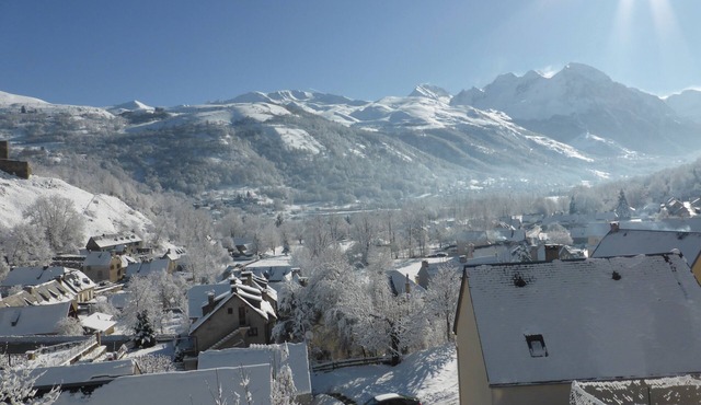 Superb spacious chalet located in a classified valley; exceptional view.