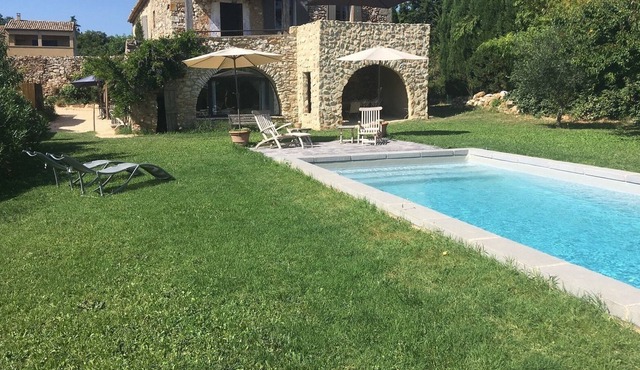 Superb Stone Bastide of the XVIII to village board