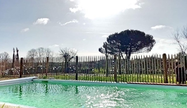 SUPERB STONE HOUSE very close to Saint-Emilion