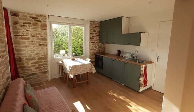 Superb studio, brand new