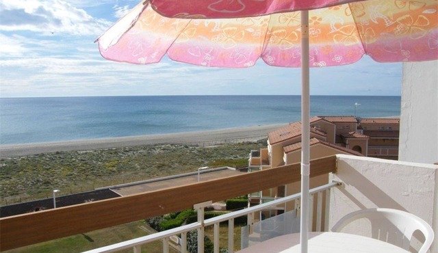 Superb T2 in Port Barcarès, beach walk, private parking