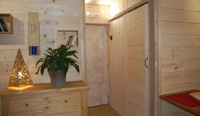 Superb T3 riverside apartment near Annecy