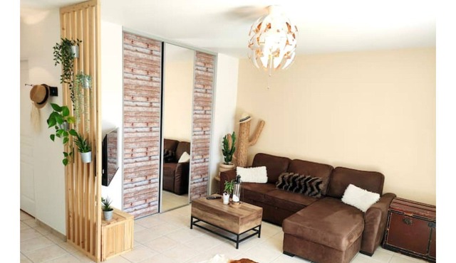 Superb T3 terrace bathed in sunshine, 1 parking space