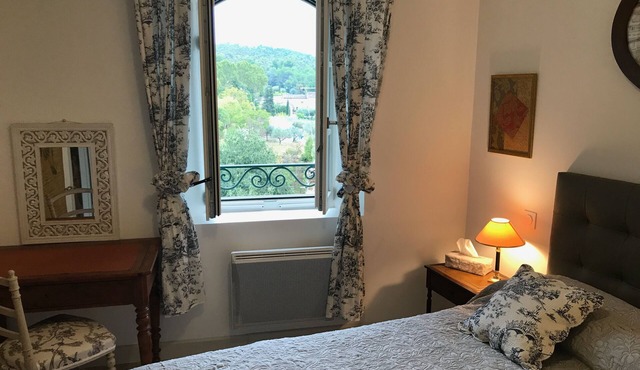 Superb T3 with view in Provence - comfort - "House of the Arcades" 3 Rooms - N + 1