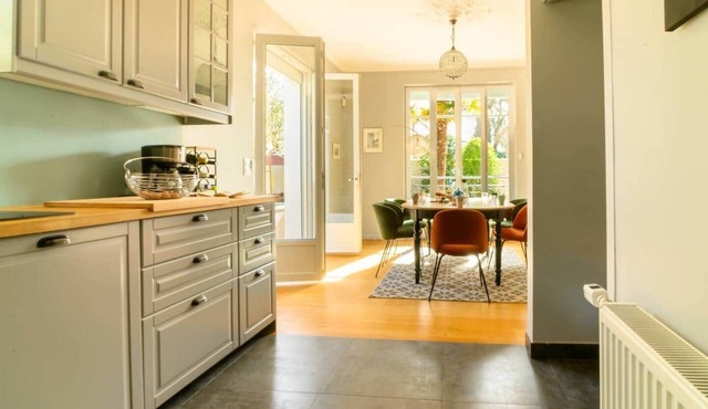 Superb town house, center of Milly-la-Forêt