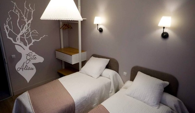 Superb townhouse near the station for 5 to 10 people