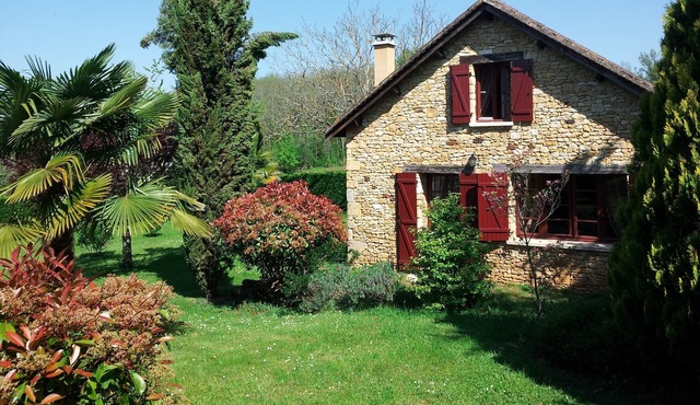 SUPERB TYPICAL PERIGOURDINE between Bergerac and Sarlat