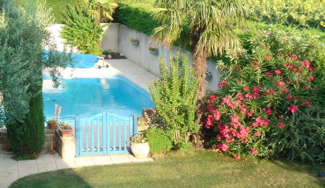 Superb villa with pool in the drome