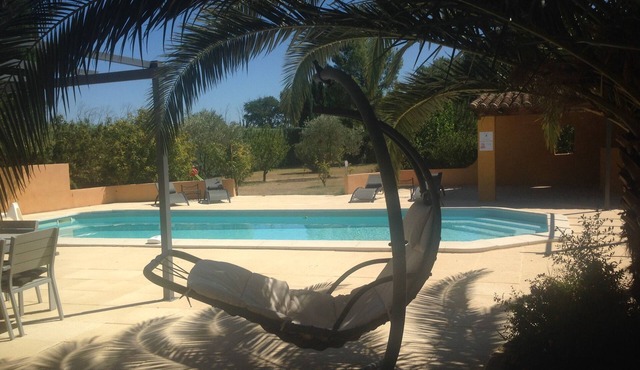SUPERB VILLA CONTEMPORAINE 8/10 pers Gd Piscine chauf