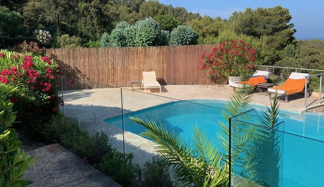 Superb villa sea view Gaou Benat area