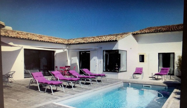SUPERB VILLA WITH HEATED SWIMMING POOL