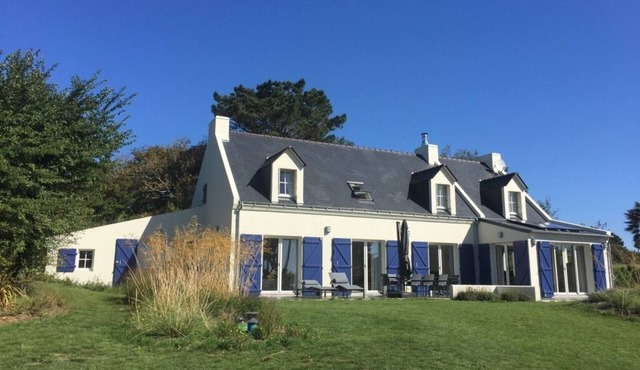 Superb villa (4*), sea view, peaceful