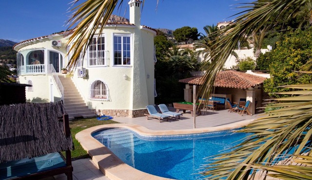 Superb villa for 10p, seaview, private pool,airco, jacuzzi, pooltable