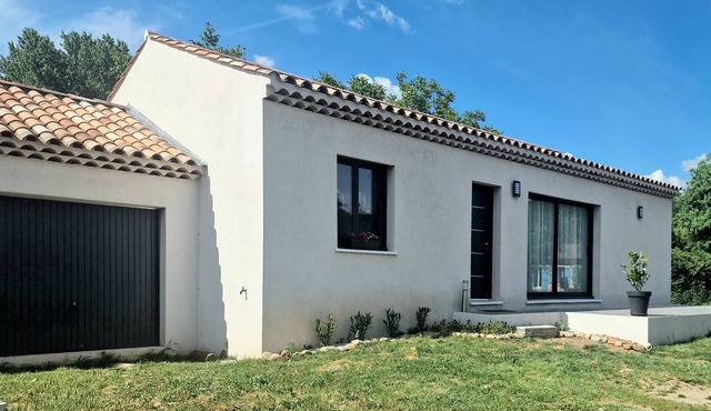 Superb villa in the heart of Alpes de Haute Provence 04