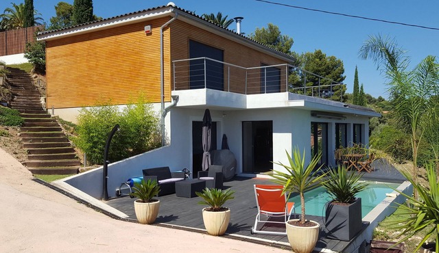 SUPERB VILLA - PANORAMIC SEA VIEW - NOT OVERLOOKED