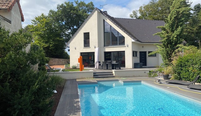 Superb villa with pool