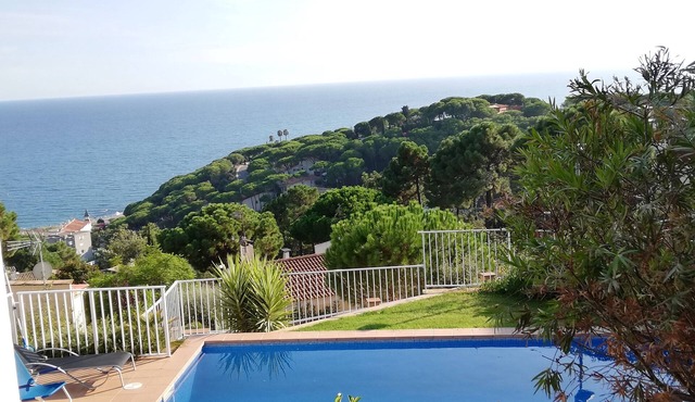 Superb Villa with private pool with Stunning sea views on Barcelona coast.