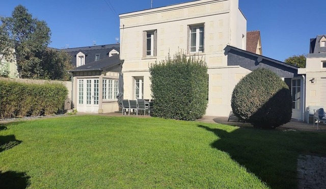 Superb Villa with garden Deauville center