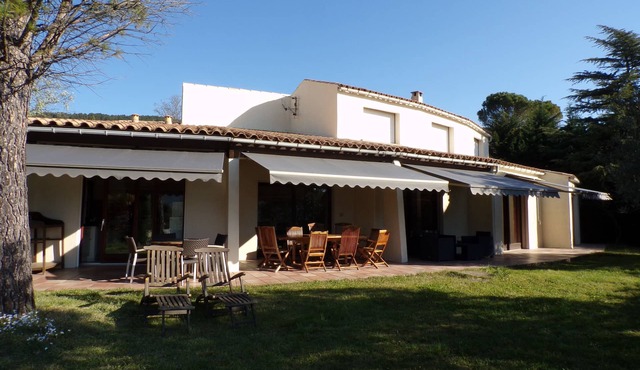 Superb villa with private swimming pool 10 pers.