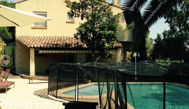 Superb villa with sea view, all mod cons,pool and private garden, Wifi