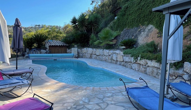 Superb villa with swimming pool for seasonal rental July and August 8/9 persons