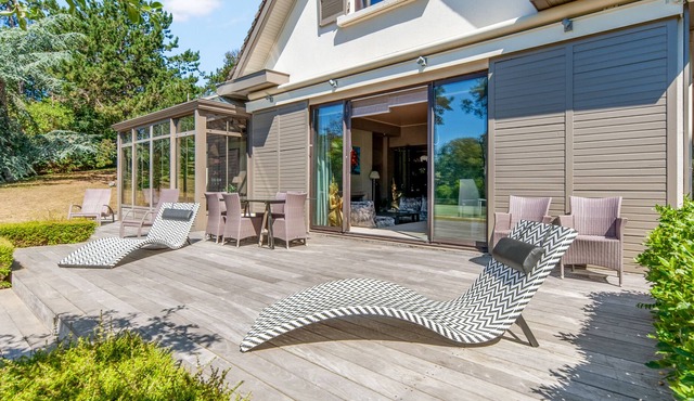 Superb villa with tennis, very close to the beach - Varaville - Welkeys