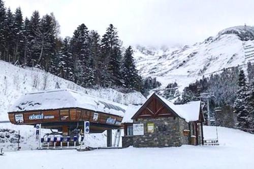 Superbagneres appartement au pied des pistes