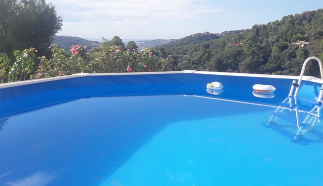 Superbe 3P dans villa avec vue mer et collines