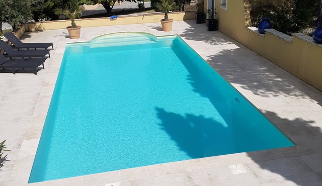 superbe Appartement de luxe dans villa sur 3500 m2 de terrain, arboré de pins