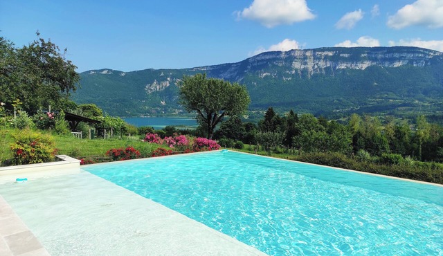 Superbe appartement 2 chambres/Lovely 2 bedrooms with terrasse TOUSHITA