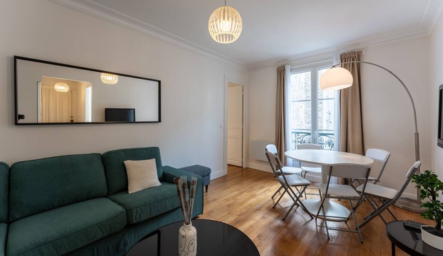 Superbe appartement Champs-Élysées - 2 chambres