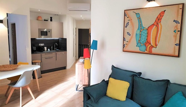 SUPERBE APPARTEMENT HYPERCENTRE