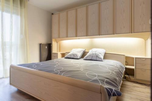 Superbe appartement spacieux avec parking gratuit