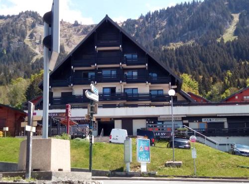 SUPERBE APPARTEMENT T2 3 ETOILES 40m2 PIED DES PISTES VUE SUR LE LAC