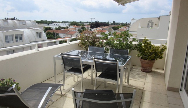 Superbe Appartement Tout Confort Deux Chambres Avec Terrasse et Vélos Fournis