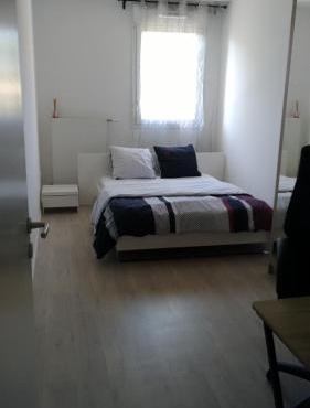 Superbe chambre dans maison neuve, propre et bien aérée