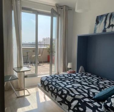 Superbe chambre PS1-C2 avec terrasse, clim optionnel