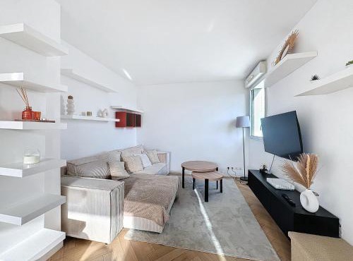 Superbe Duplex 6p & Terrasse Paris RER 15 min