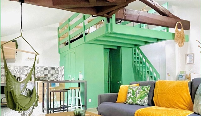 Superbe loft insolite cœur de ville | Netflix JBL