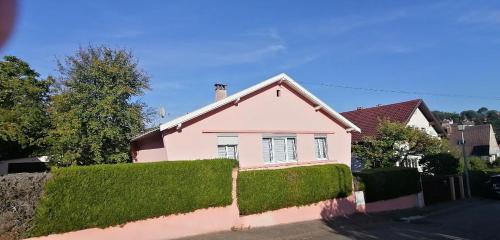 Superbe maison 3 chambres 1 étage et sous-sol, avec jardin et terrasse