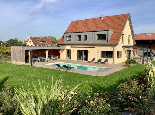 Superbe Maison Jacuzzi+Piscine au cœur des vignes