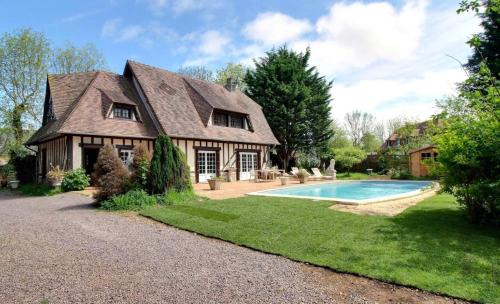 Superbe Maison Normande avec Piscine à 3 minutes de la mer