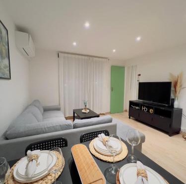 Superbe T3 séjour Marseille Clim 2 balcons Timone